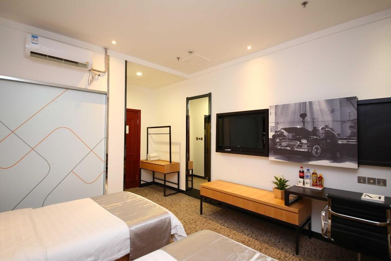 Chonpines Hotel Changchun Exterior foto
