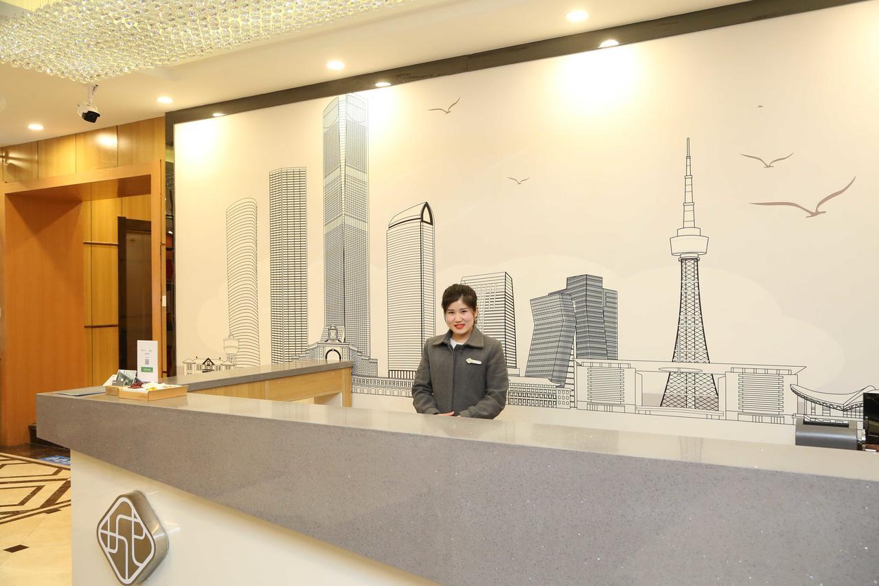 Chonpines Hotel Changchun Exterior foto