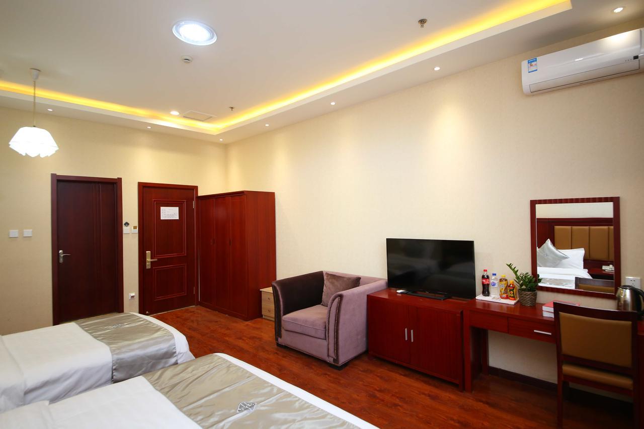 Chonpines Hotel Changchun Exterior foto